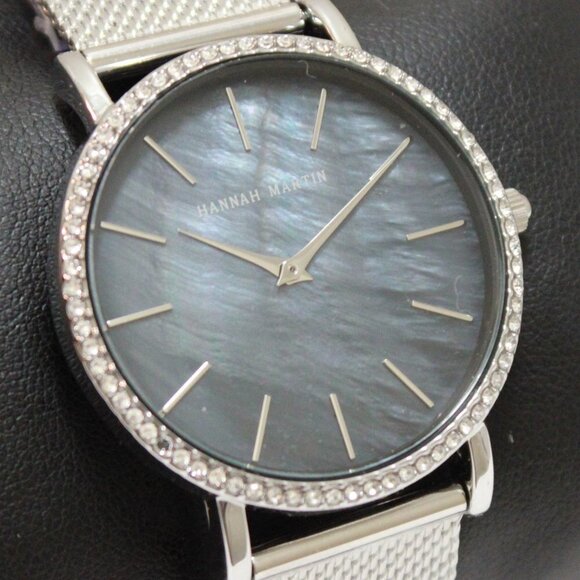 Women's Casual Watch With Rhinestones Natural Shell Dial Mesh Bracelet 36mm - Picture 8 of 13
